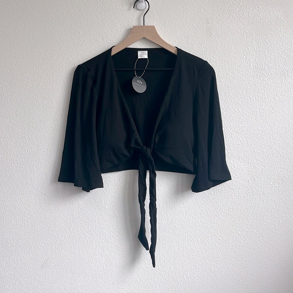 Klassy Network Black Tie-Front Crop Top